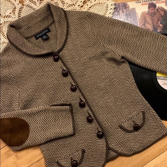 Urban Outfitters Sweaters - 🐑Sweet Merino Wool Cardigan🐏